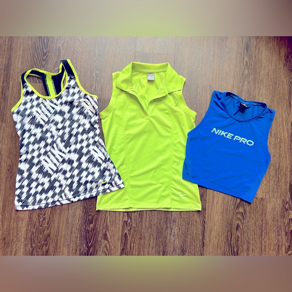 Women’s NIKE Pro Performance Tops & Tanks - Size Medium